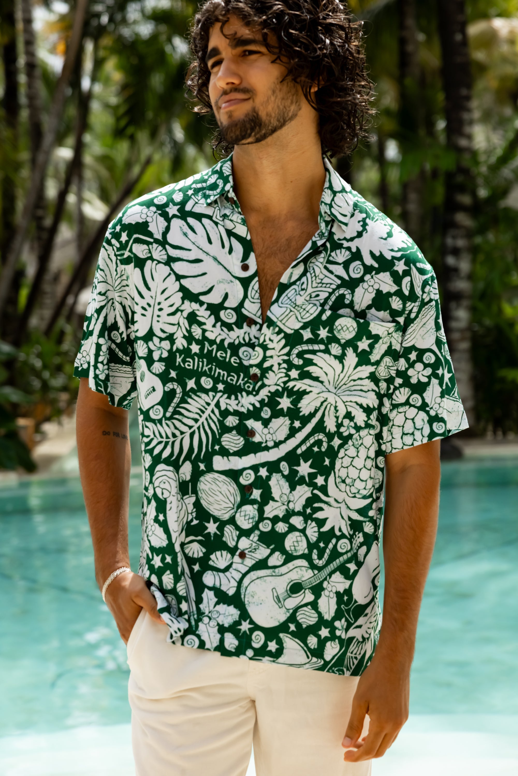 Margaritaville by Kenny Flowers – The Mele Kalikimaka - Short Sleeve Shirt